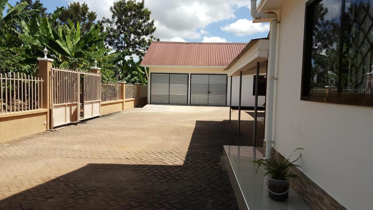 Kilimanjaro Country House Moshi Exterior foto